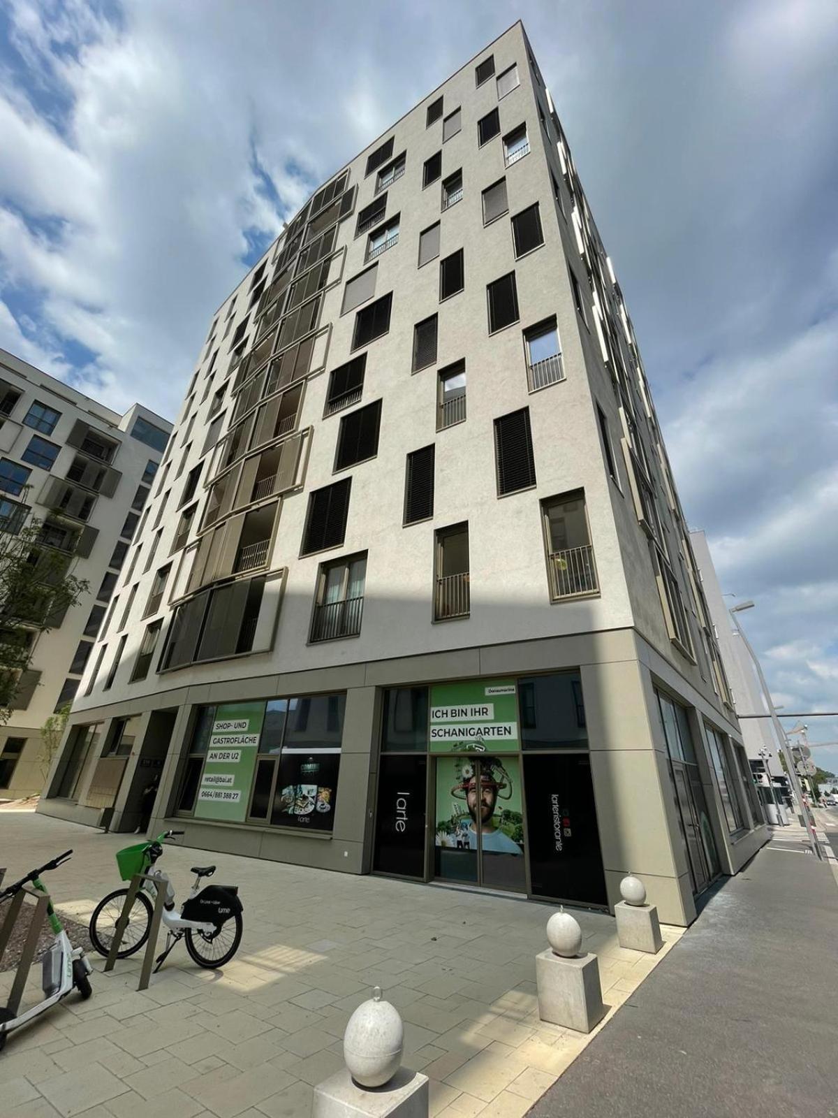 Donaublick Oasis: Stylische Wohnung Vienna Esterno foto